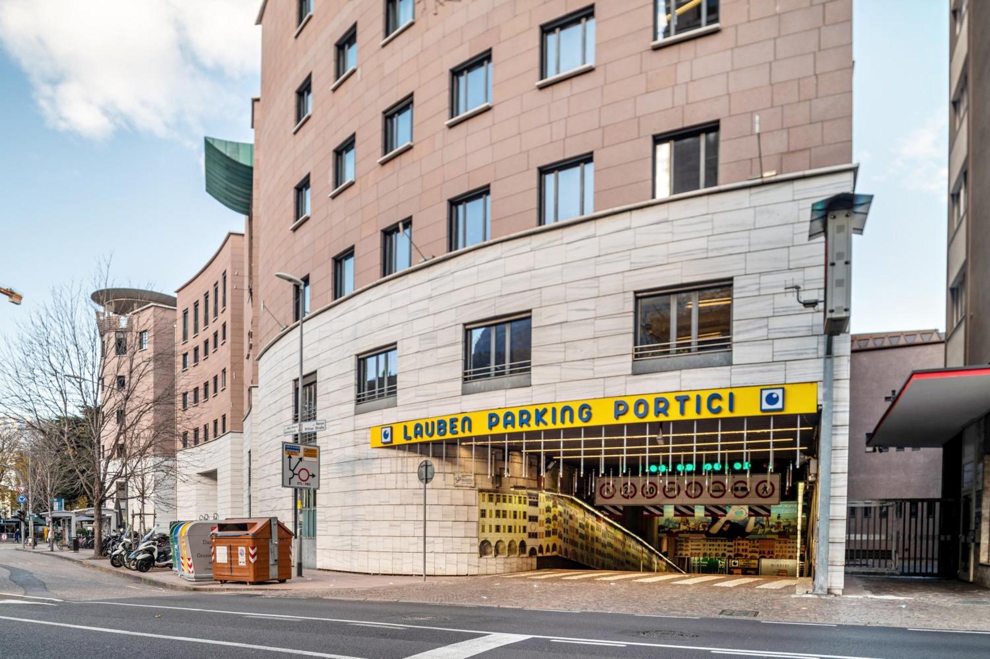 The Smart Flat Apartment Bolzano Luaran gambar