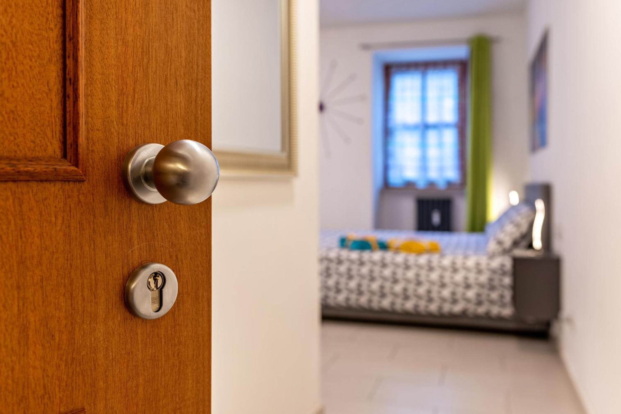The Smart Flat Apartment Bolzano Luaran gambar